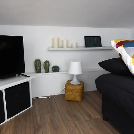 Imperial Studio Near The Beach, Parking #14 * Mentona